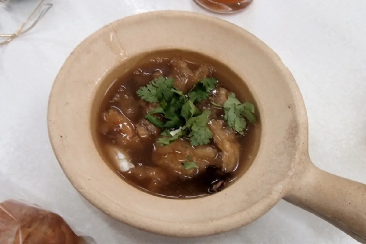 Fish maw soup