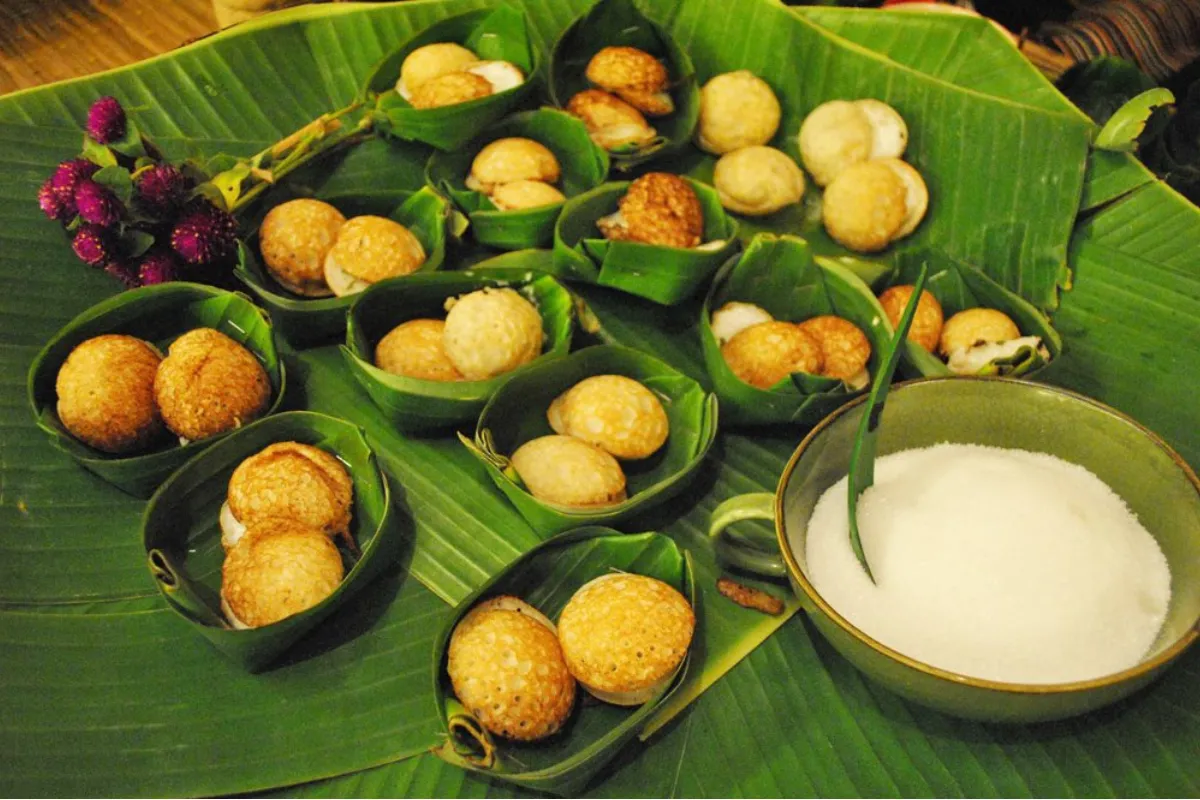 KanomKok