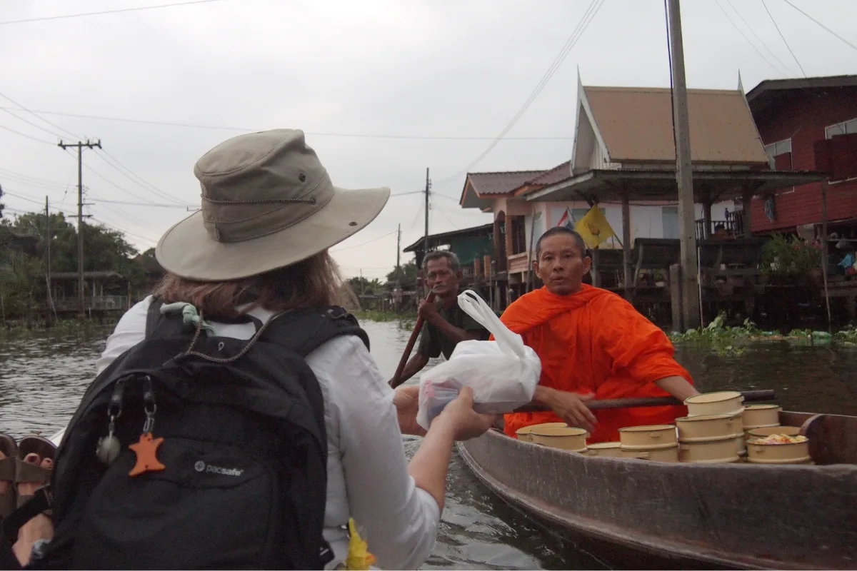 See Bangkok in the pass and history