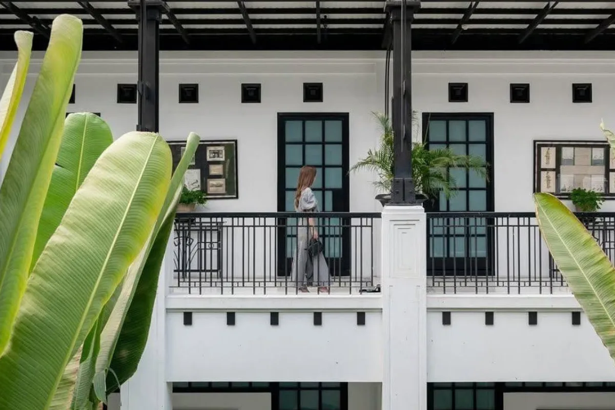 Retro Style for Thailand travel