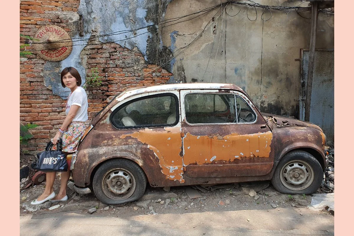 chinatown taladnoi car