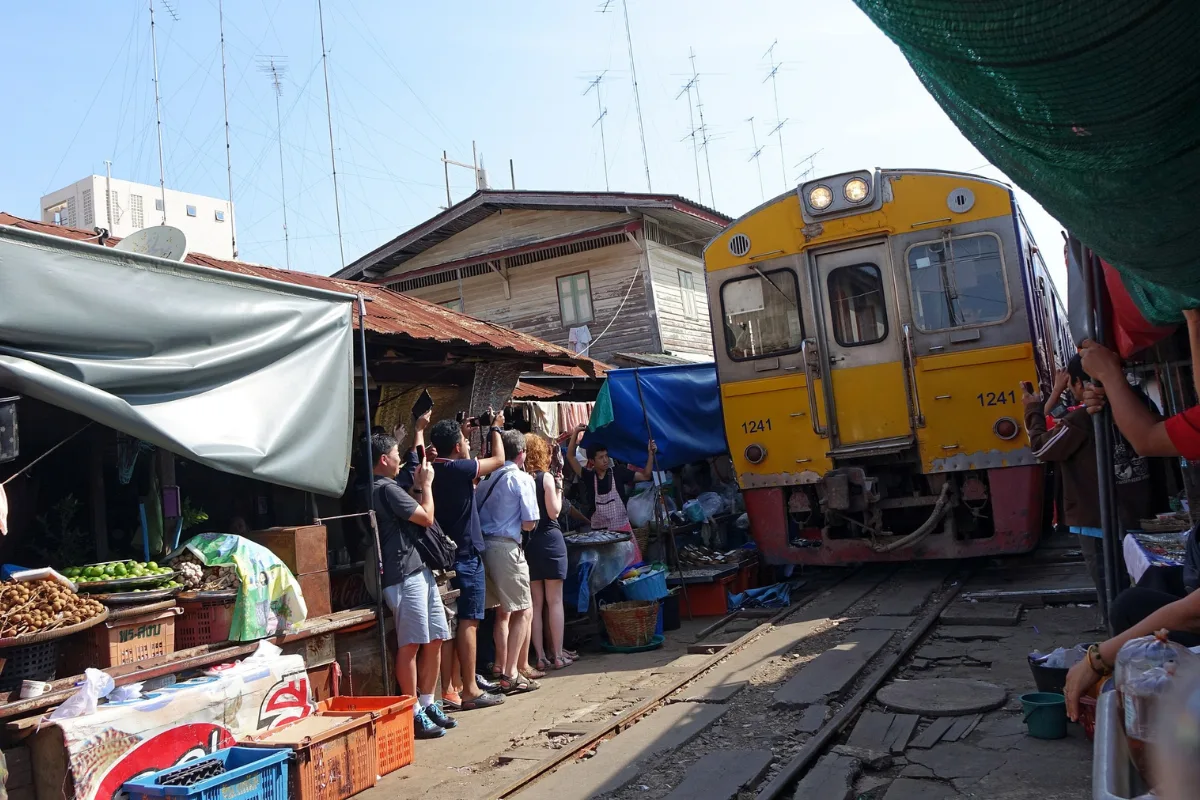 Train Market