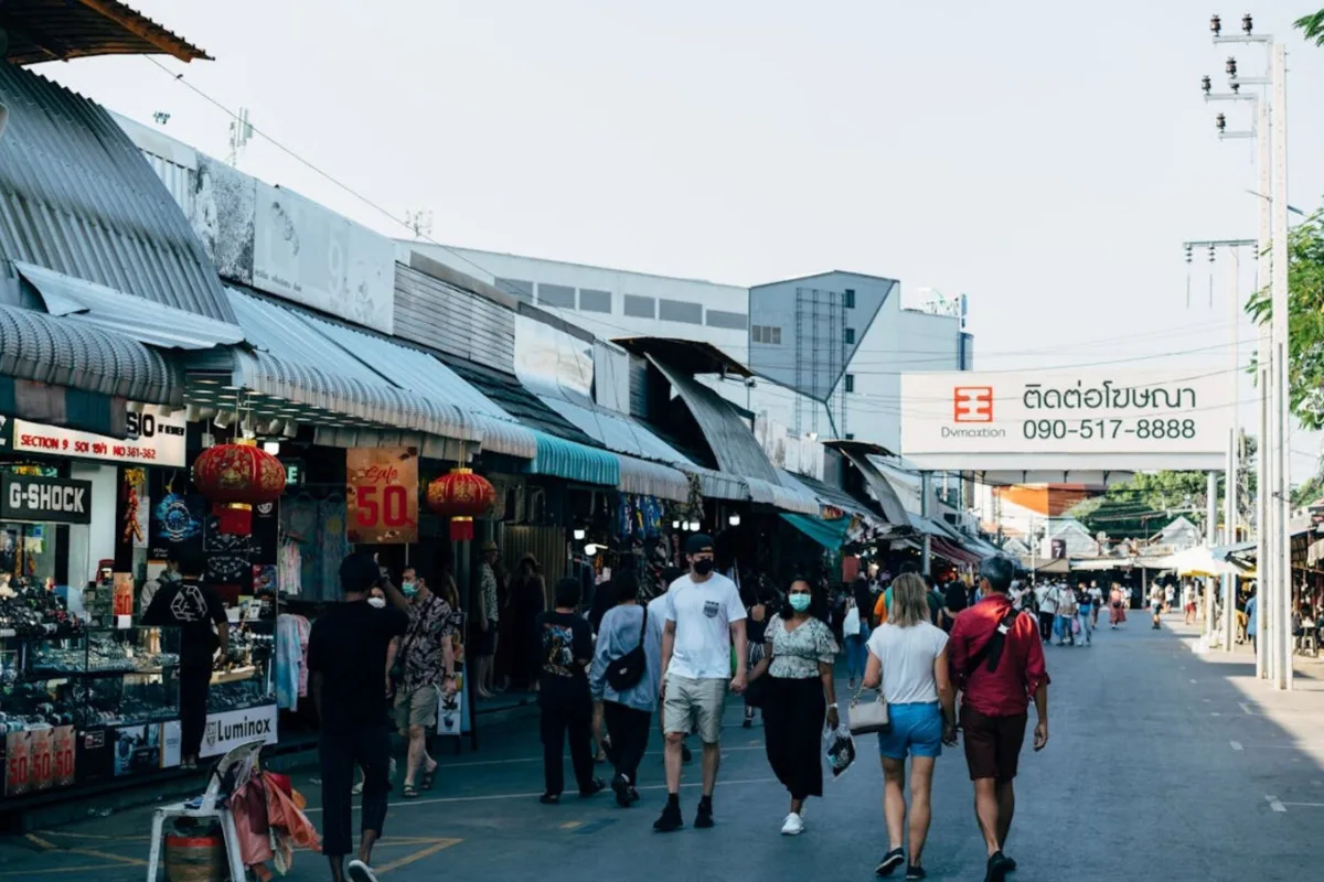 jj weekend market