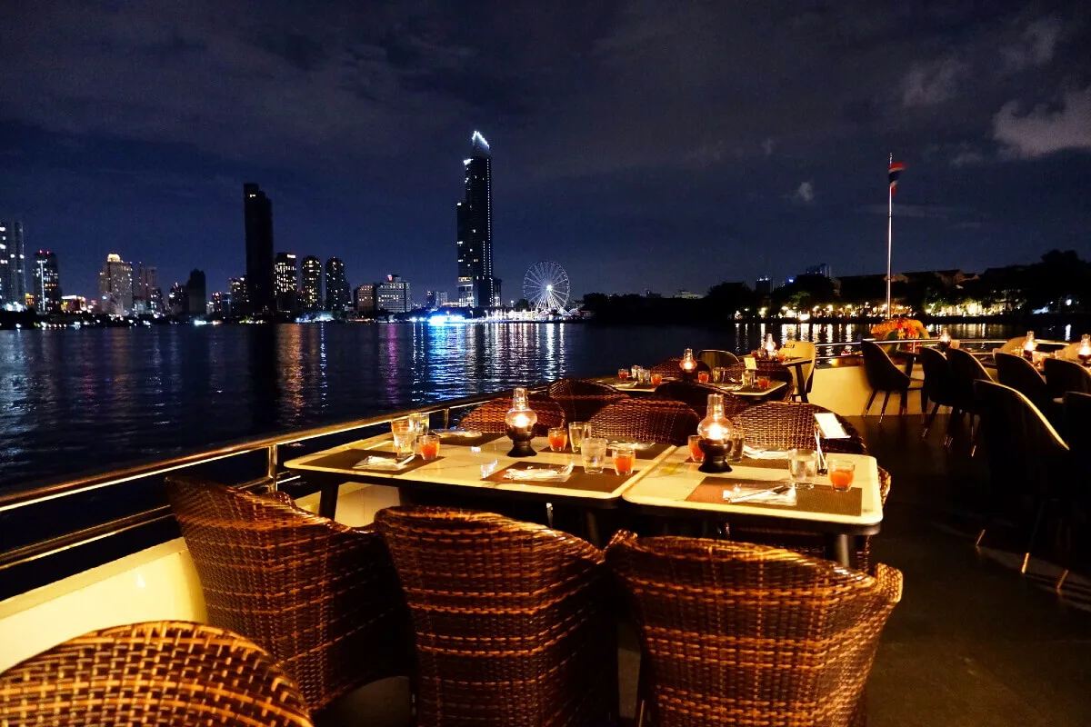 ล่องเรือเจ้าพระยา