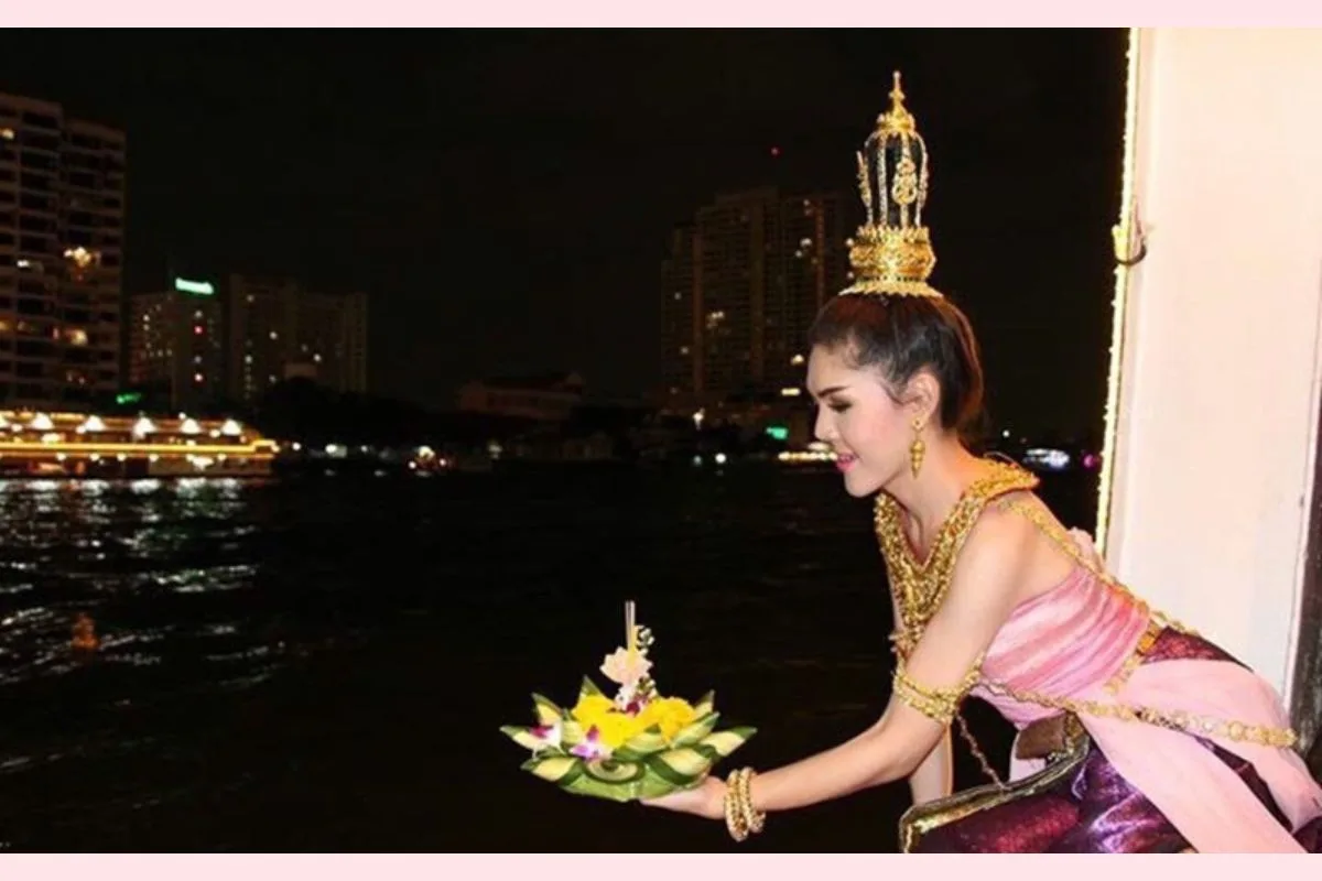 วันลอยกระทง นางนพมาศ