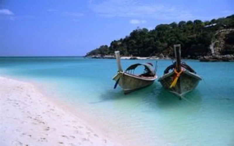 ทะเล สตูล เกาะหลี่เป๊ะ