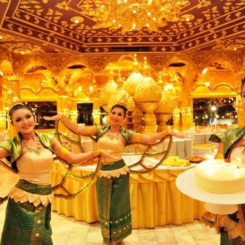 รีวิว ภูเก็ตแฟนตาซี 2026: โชว์อลังการ บุฟเฟต์คุ้มไหม? อัปเดตราคาและวิธีจอง