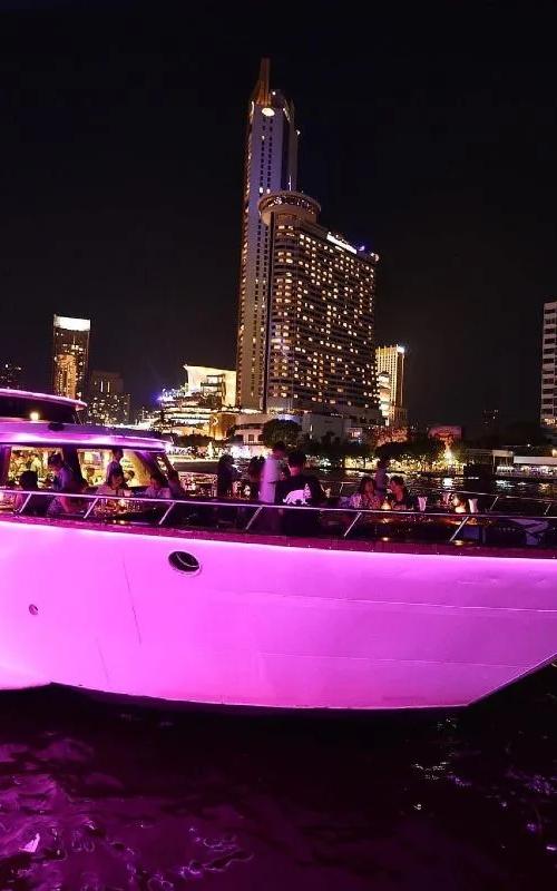 ล่องเรือเจ้าพระยาราคาย่อมเยา | รีวิวการล่องเรือสุดคุ้มในกรุงเทพ
